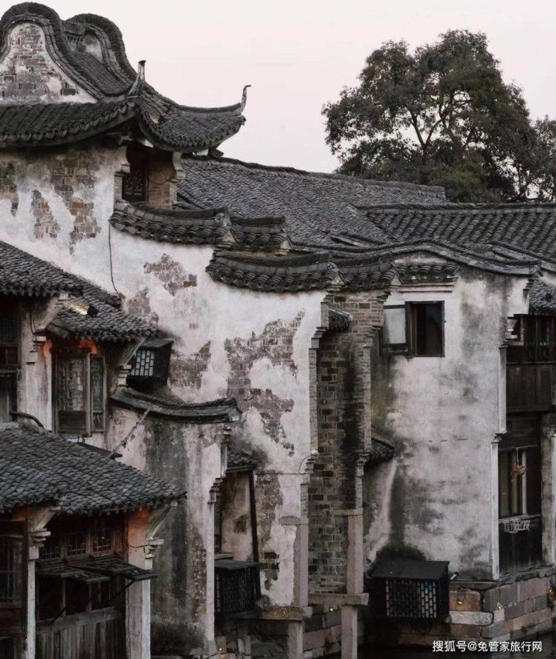 俄罗斯版《五十度灰》《不听话的女孩》